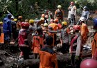 Hari-Kedua-Evakuasi,-Polisi-dan-Tim-SAR-Gabungan-Berhasil-Temukan-9-Korban-Longsor-di-Pacet-Mojokerto