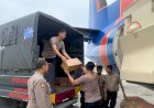 Polri-Kembali-Saluran-2,1-Ton-Bantuan-Logistik-Ke-Aceh-Tengah