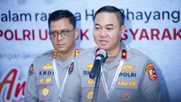 Polri Gelar Pagelaran Wayang Kulit dalam Rangka Hari Bhayangkara ke-79, Hadirkan 4 Dalang dan Ribuan Peserta